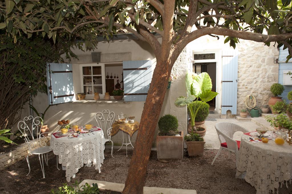 La Maison Du Peintre En Provence Mallemort Exterior photo